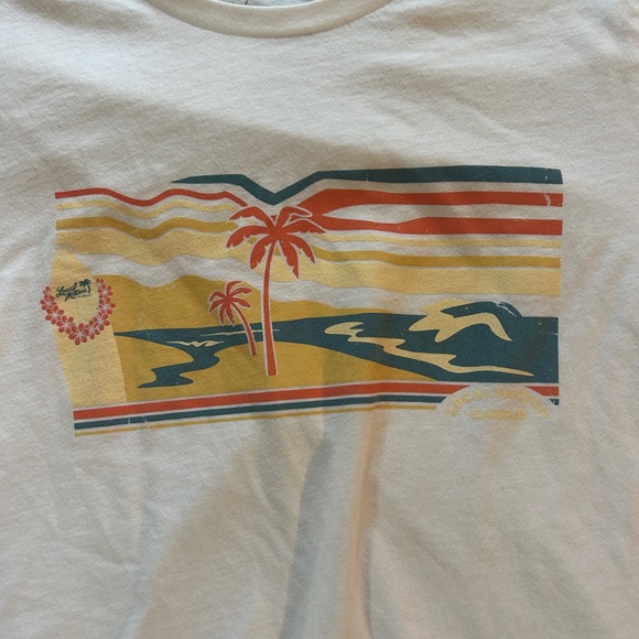 Local Motion T-Shirt with a beach scene; Size: M - Picture 2 of 4